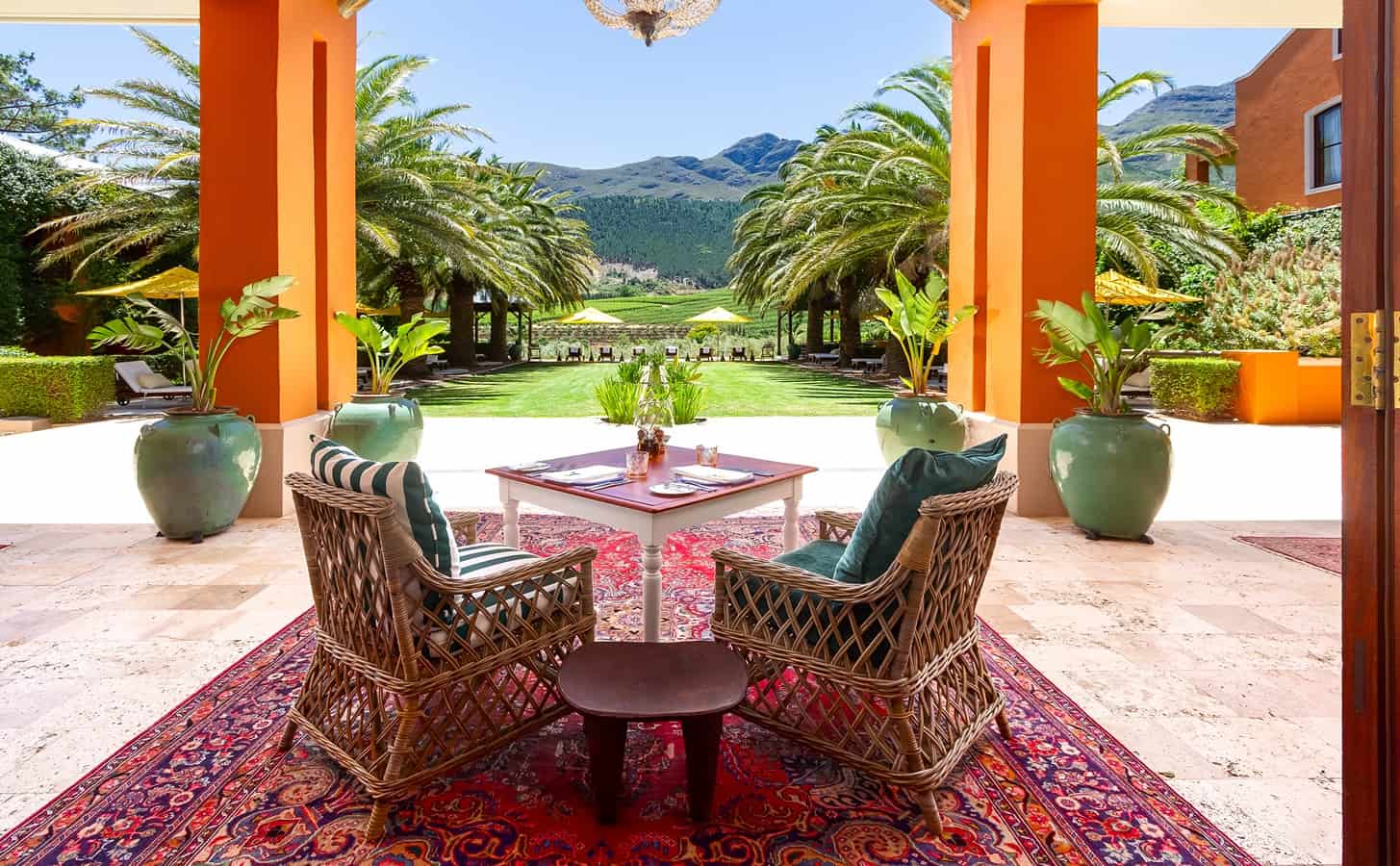 La Residence Dining 8
